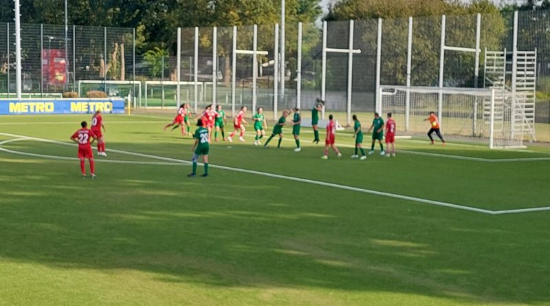 F95-Frauen vs Solingen 08/10: Das vorhersehbare 5:0 (Foto: Lucia)