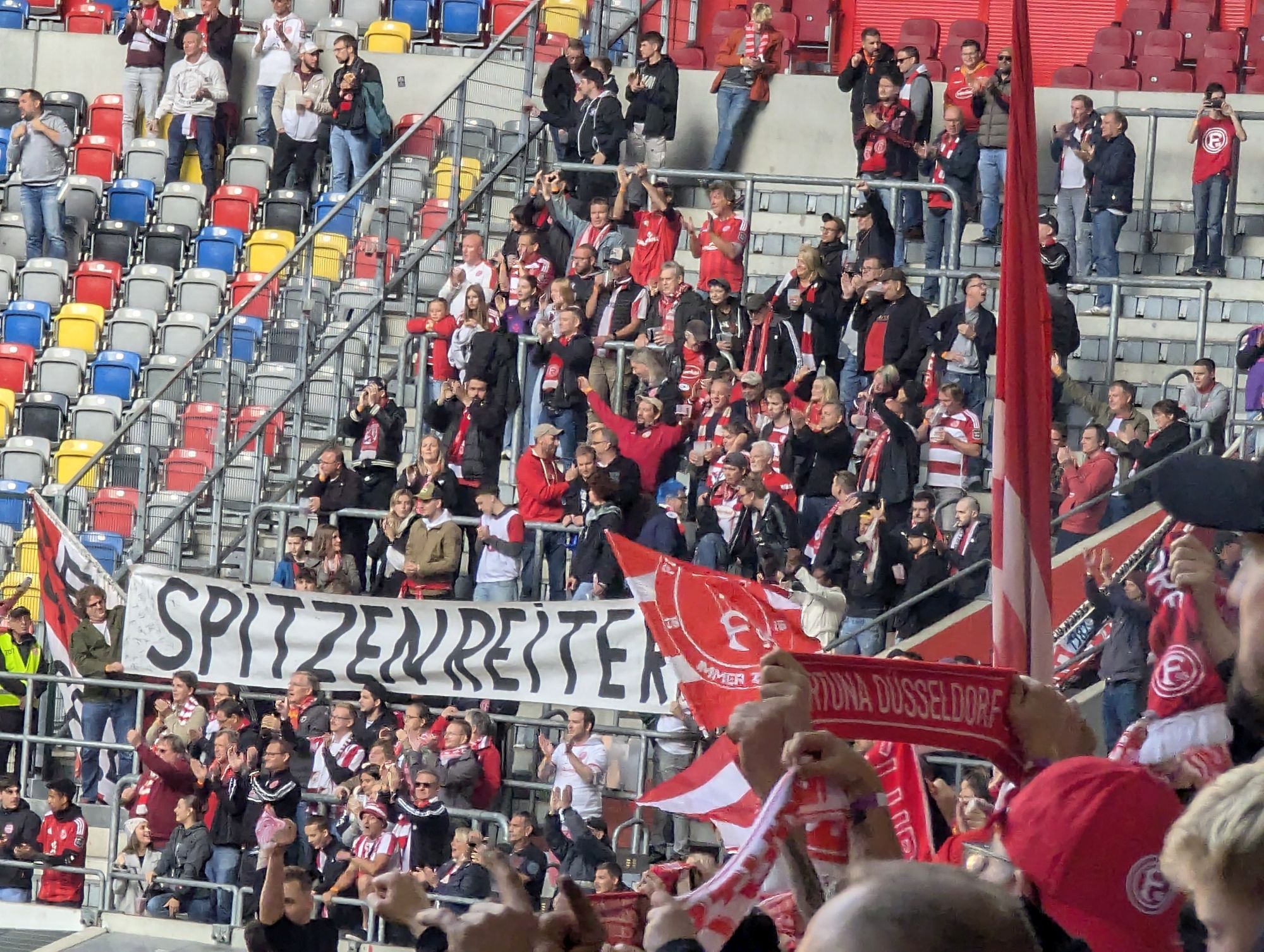 F95 vs HSV: Ja, wir bleiben Spitzenreiter... (Foto: FP)