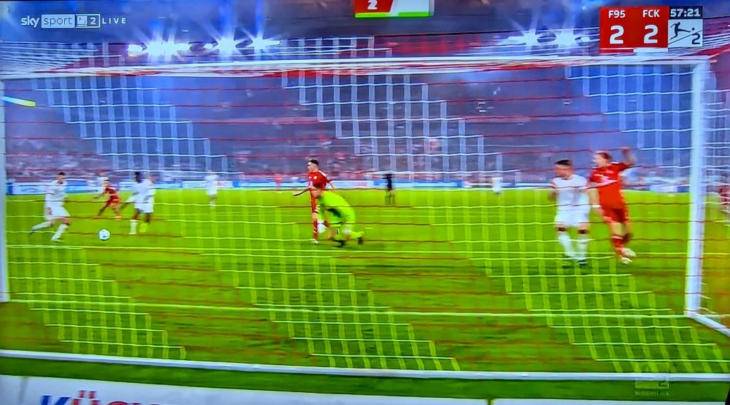 F95b vs K'lautern: Tor statt Pfosten hätte das Spiel verändert (Screenshot Sky)