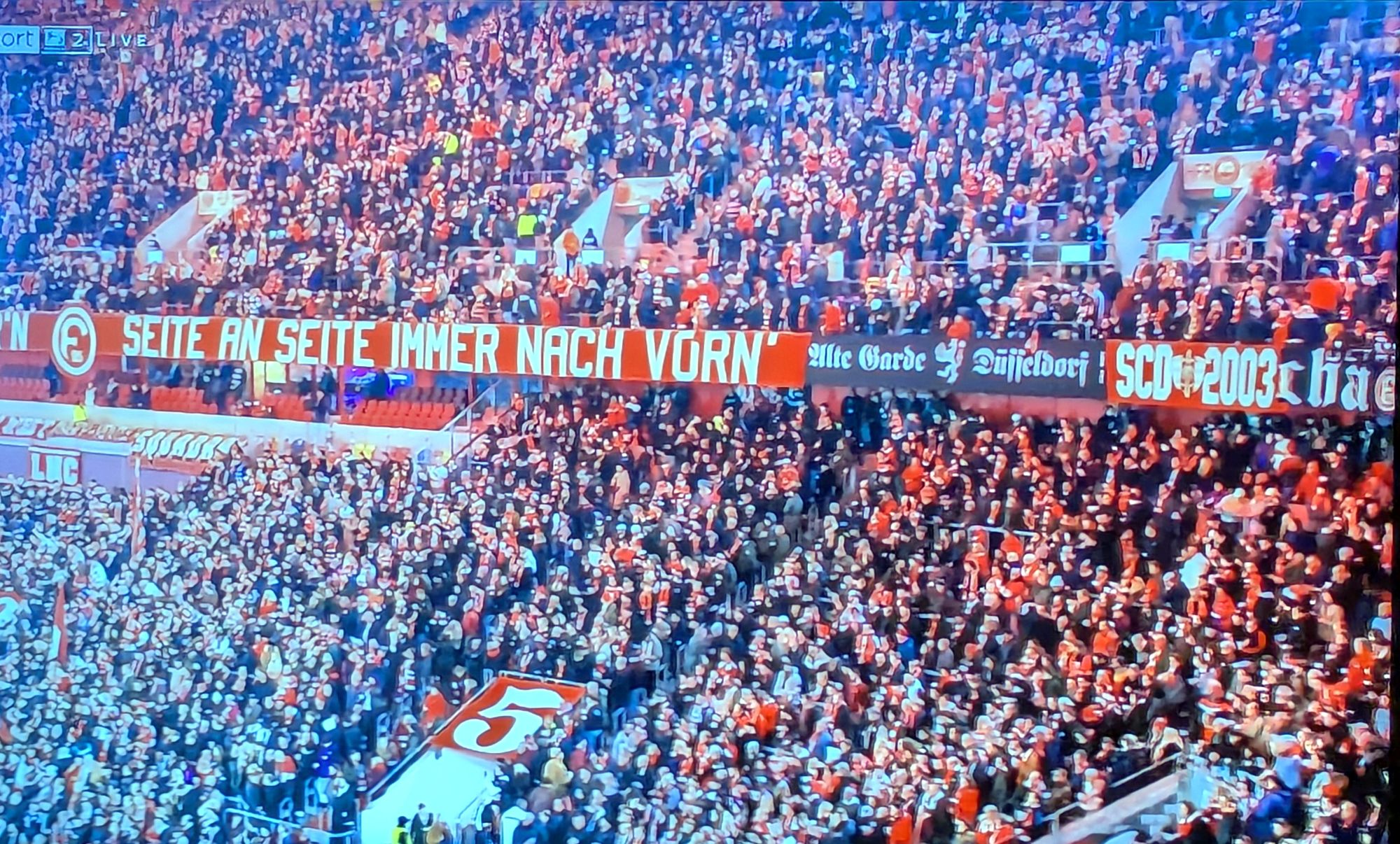 F95 vs Paderborn: Die Kurve (Screenshot Sky)