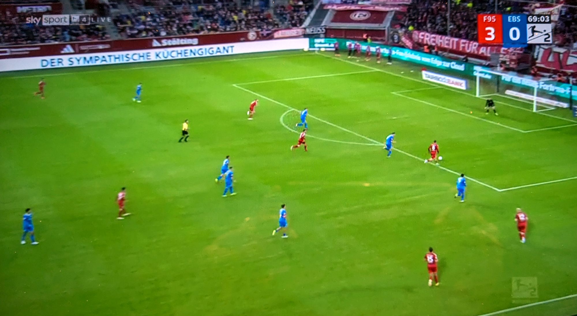 F95 vs BTSV: Und dann das 4:0 durch Jóhannesson (Screenshot Sky)