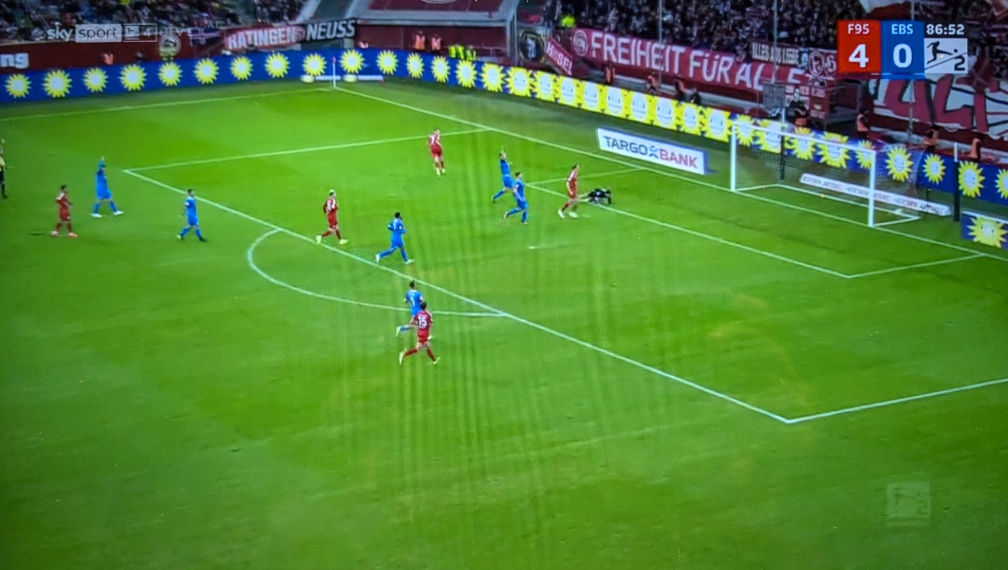 F95 vs BTSV: Schließlich das 5:0 durch Pejcinovic (Screenshot Sky)