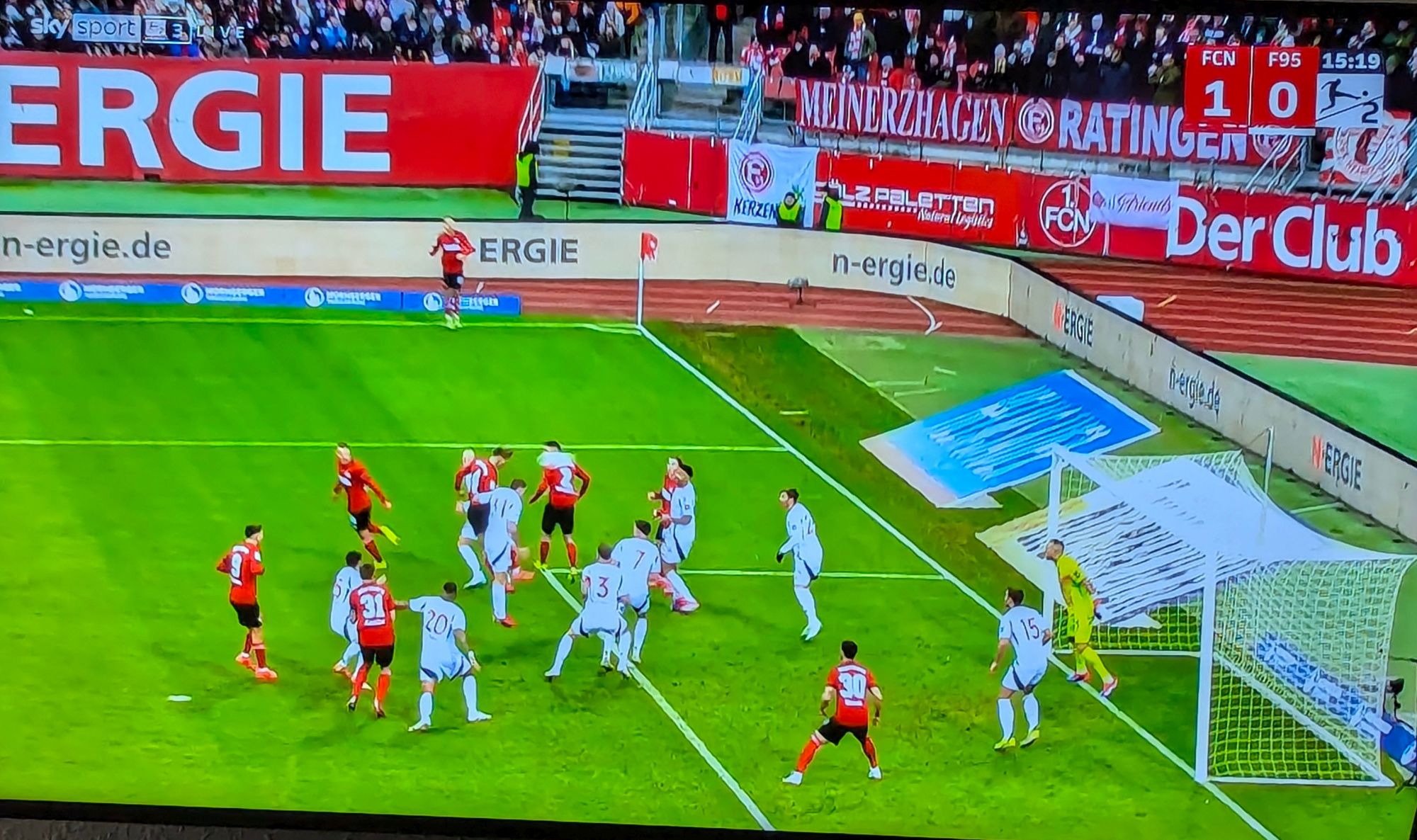 FCN vs F95: Konfusion im Sechzehner macht das 1:0 für Nürnberg (Screenshot Sky)