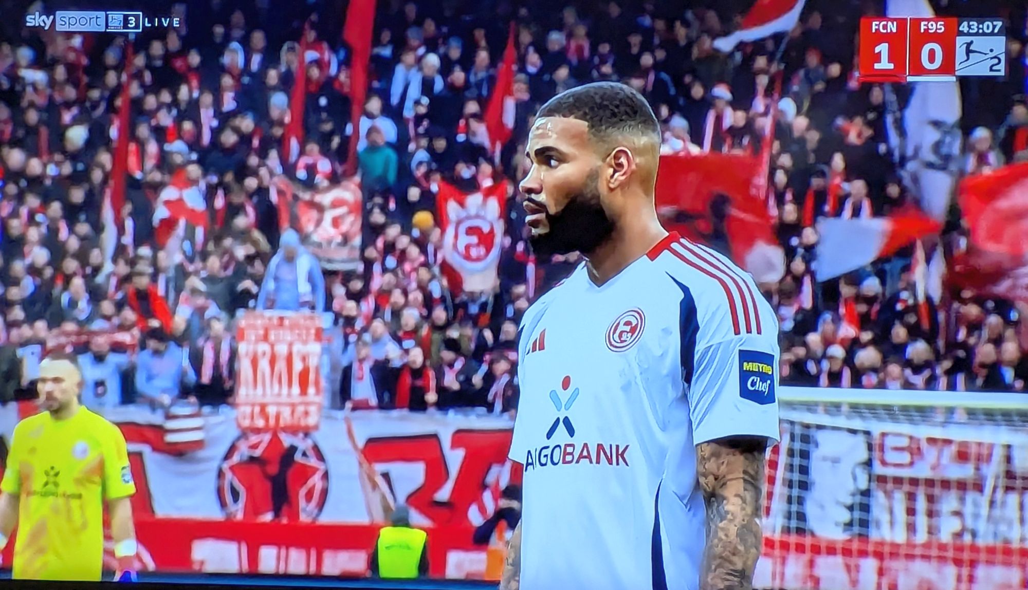 FCN vs F95: Jamil Siebert mit Licht und Schatten oder so  (Screenshot Sky)