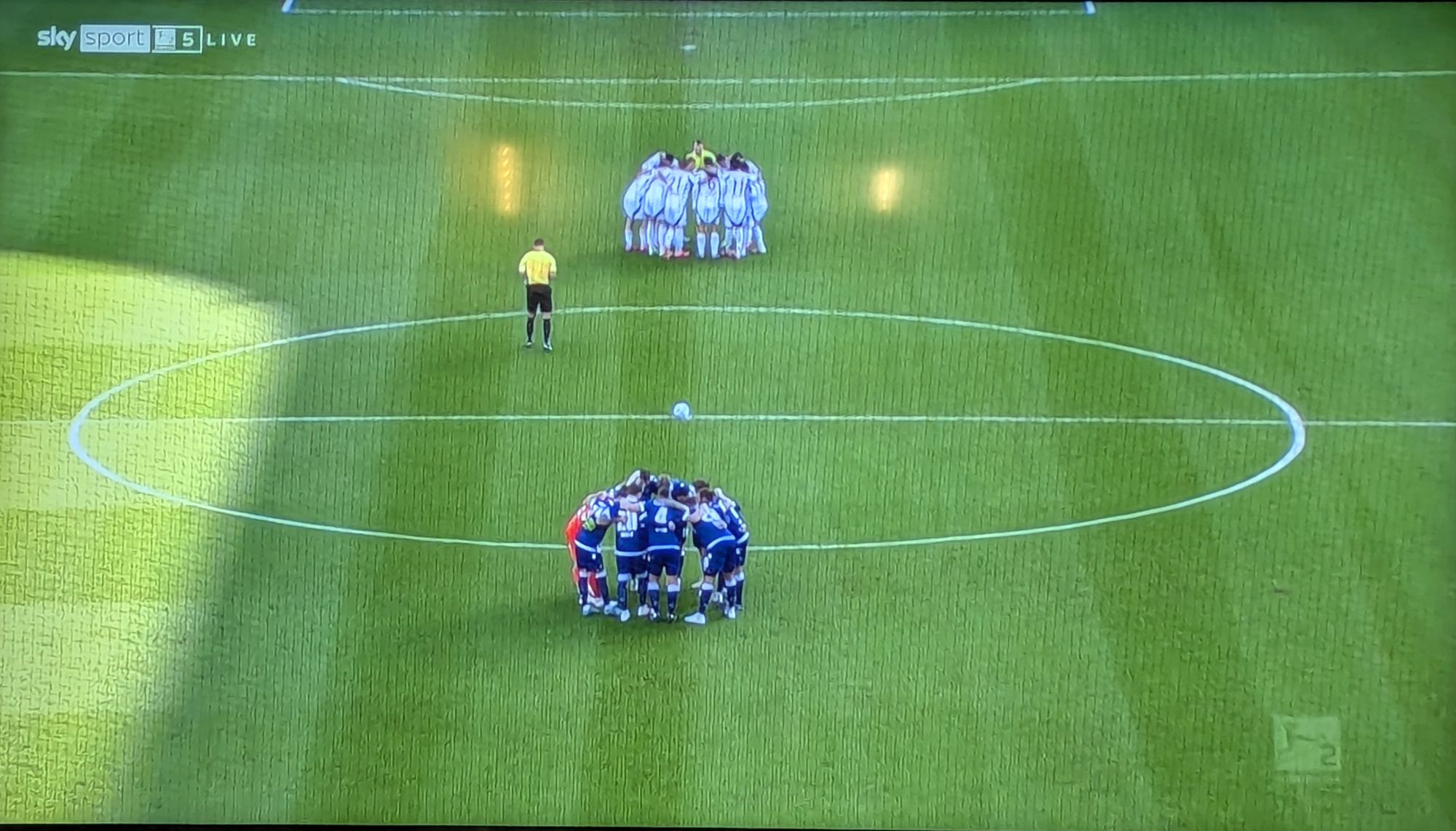 KSC vs F95: Motivationskreise im Wildpark (Screenshot Sky)