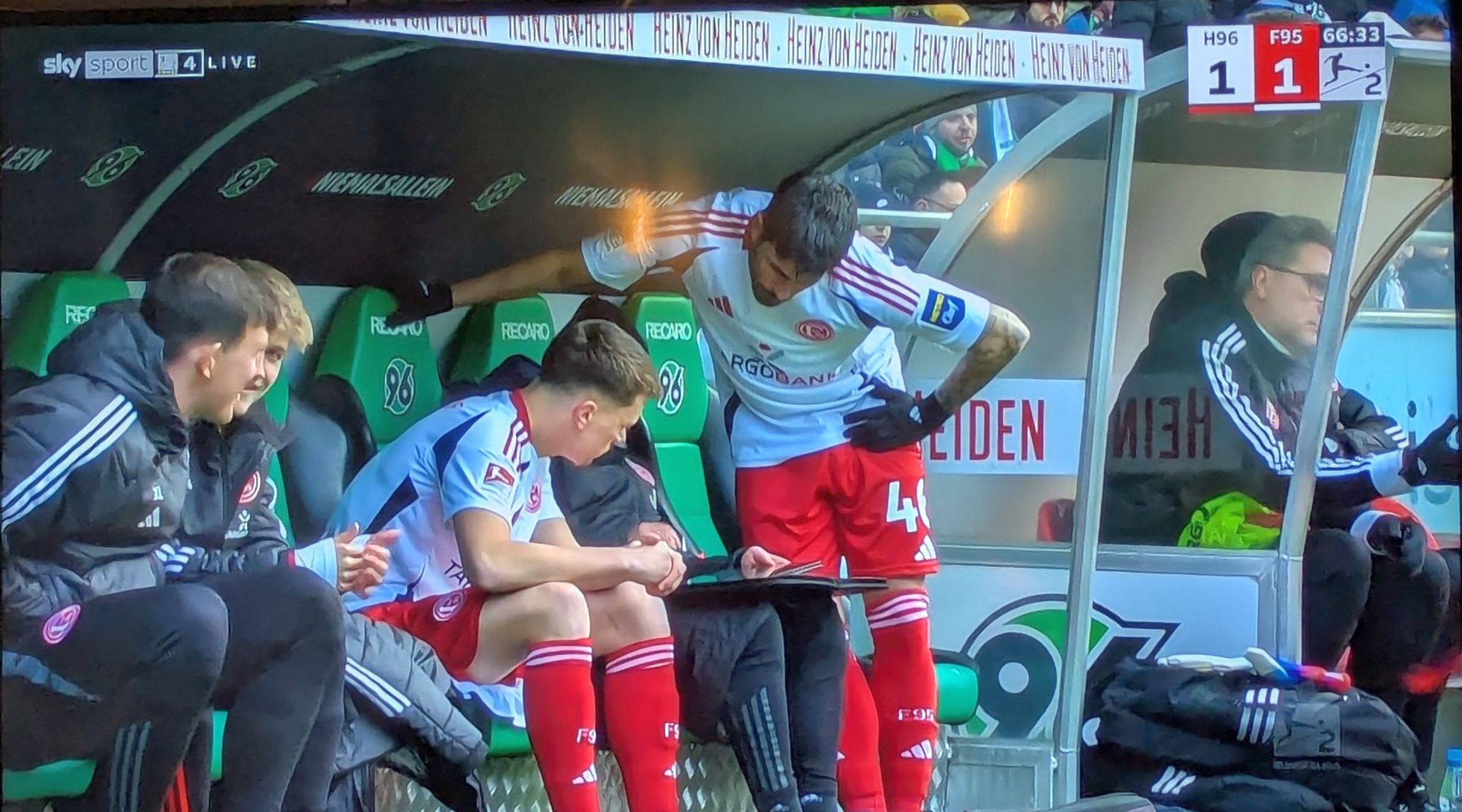 Hannover vs F95:  Interessantes Einwechslungen (Screenshot Sky)