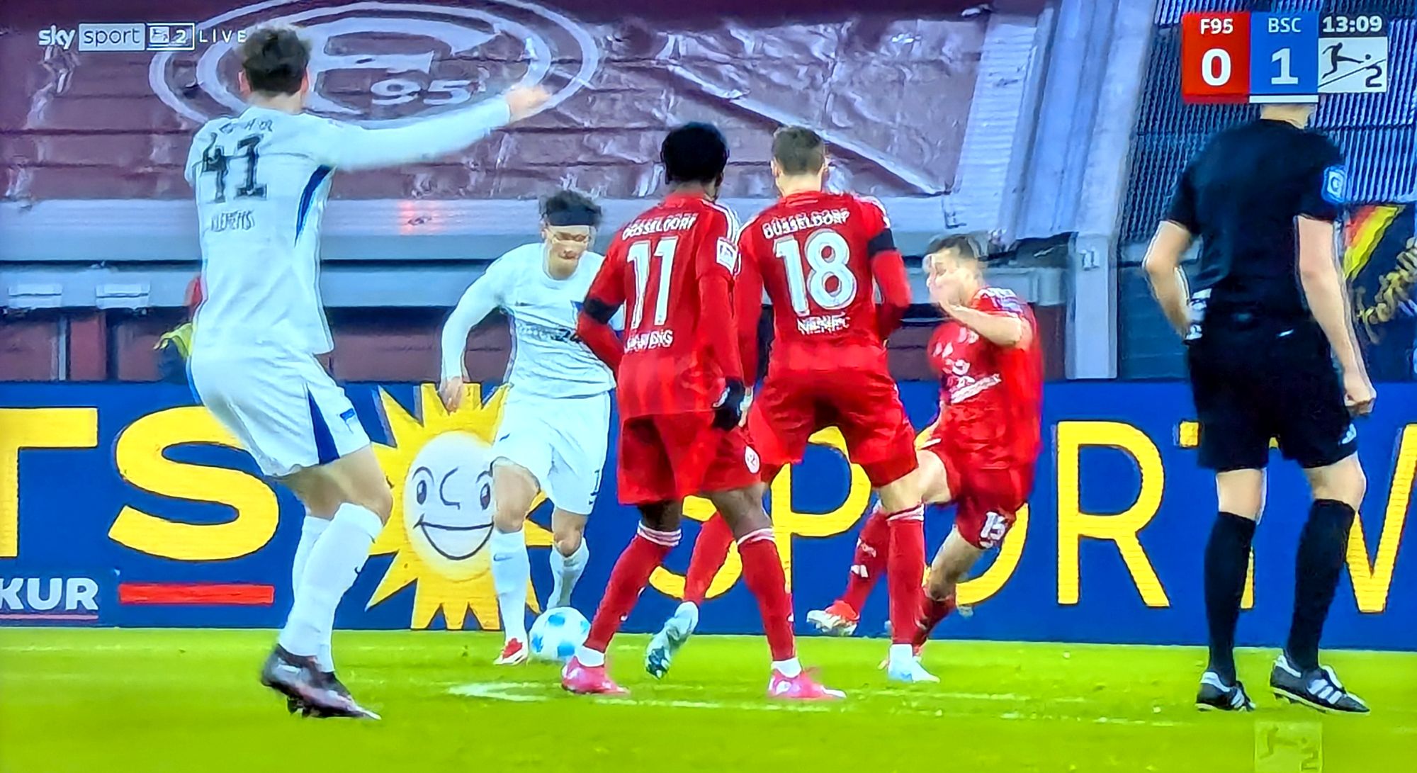 F95 vs Hertha: Fabian Reese fabriziert ein Zaubertor (Screenshot Sky)