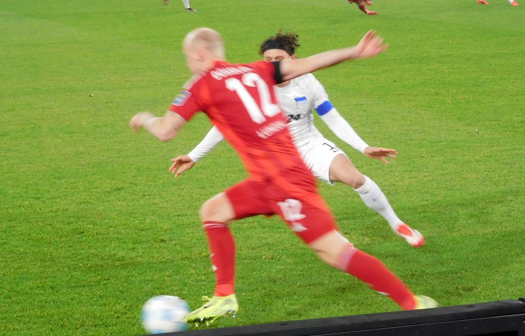 F95 vs Hertha: Ein ständiger und aufregender Zweikampf - Lunddal vs Reese (Foto: FP)
