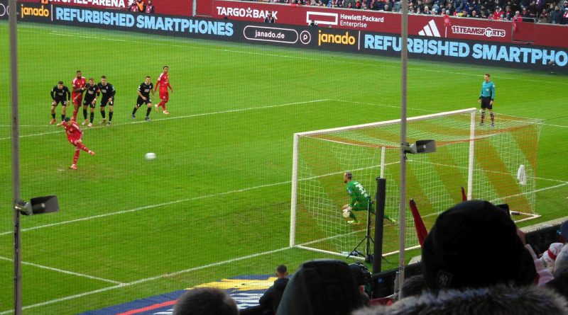 F95 vs Ulm: Kownacki versenkt den Elfer zum 3:2 (Foto: FP)