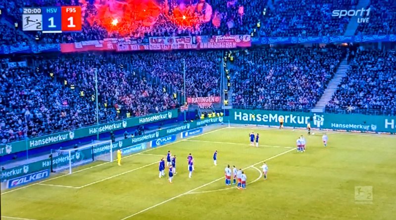 HSV vs F95: Wenigstens in der Kurve hat es gebrannt (Screenshot Sport1)