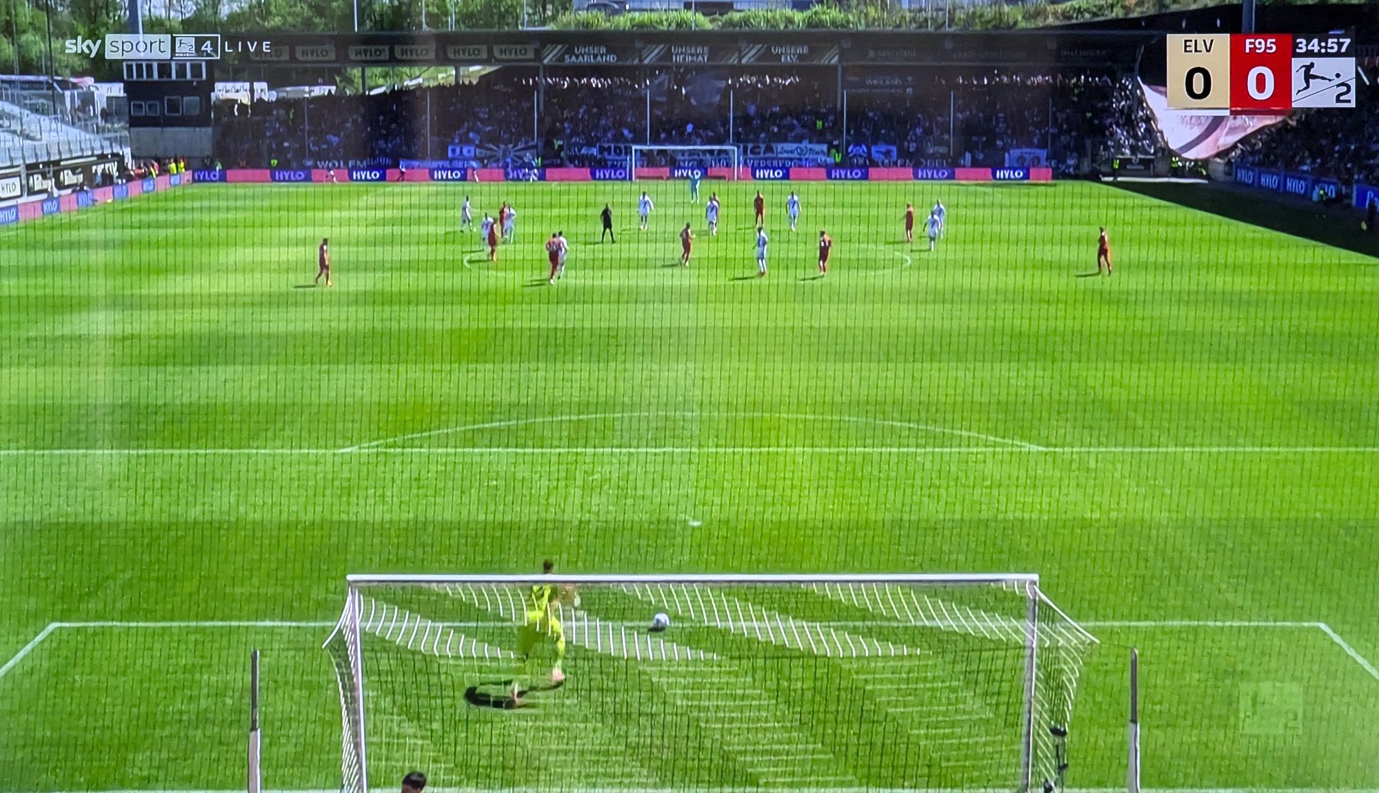 Elversberg vs F95: Die Kaiserlinde als Panorama (Screenshot Sky)