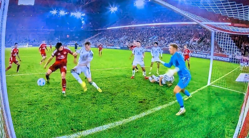 F95 vs Nürnberg: Bämm! Danny macht das 2:3! (Screenshot ZDF)