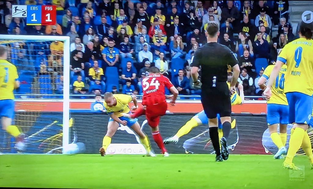 BTSV vs F95: Gavory knallt das 1:1 rein (Screenshot ARD)