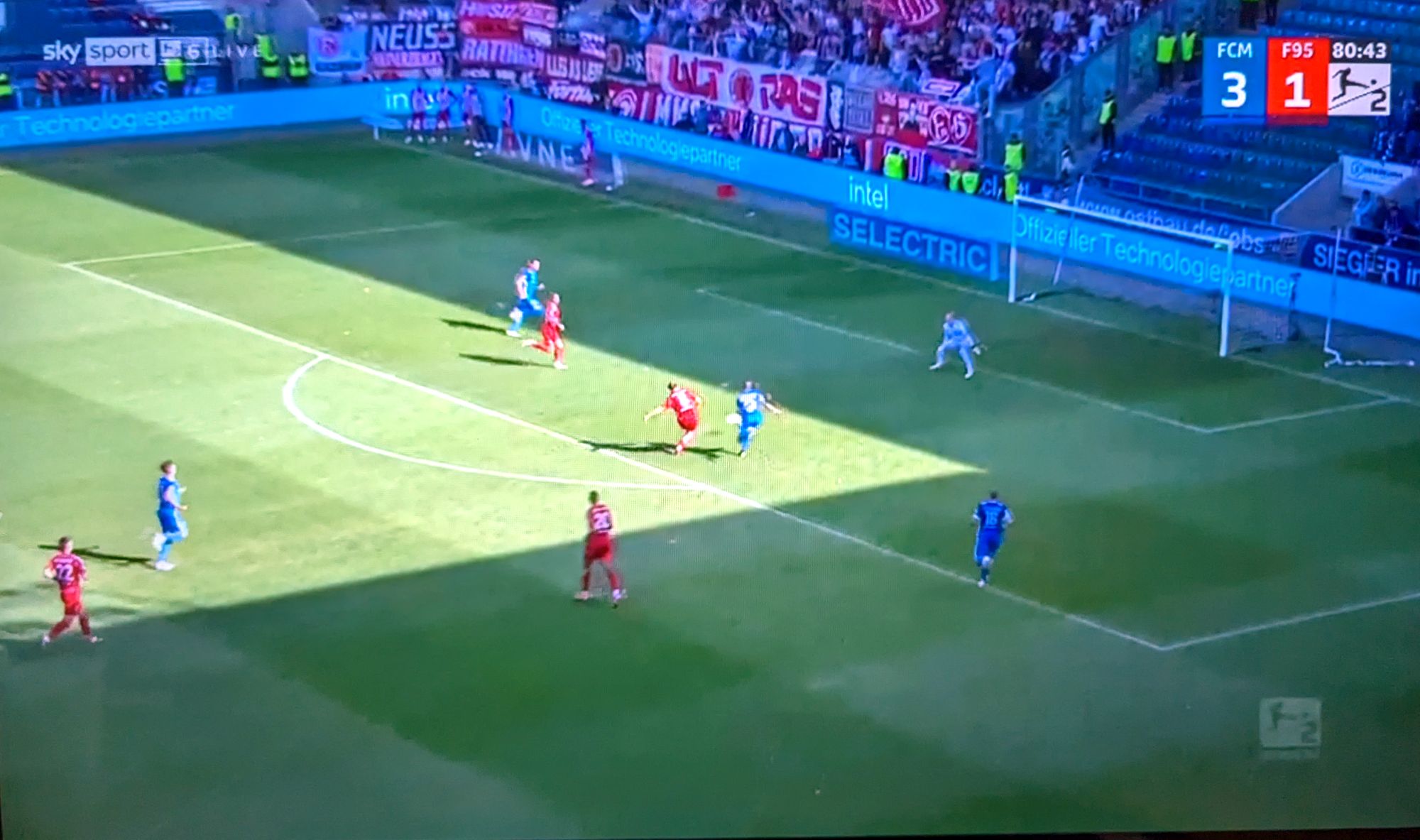 Magdeburg vs F95: Jamil Siebert hat das 2:3 möglich gemacht (Screenshot Sky)