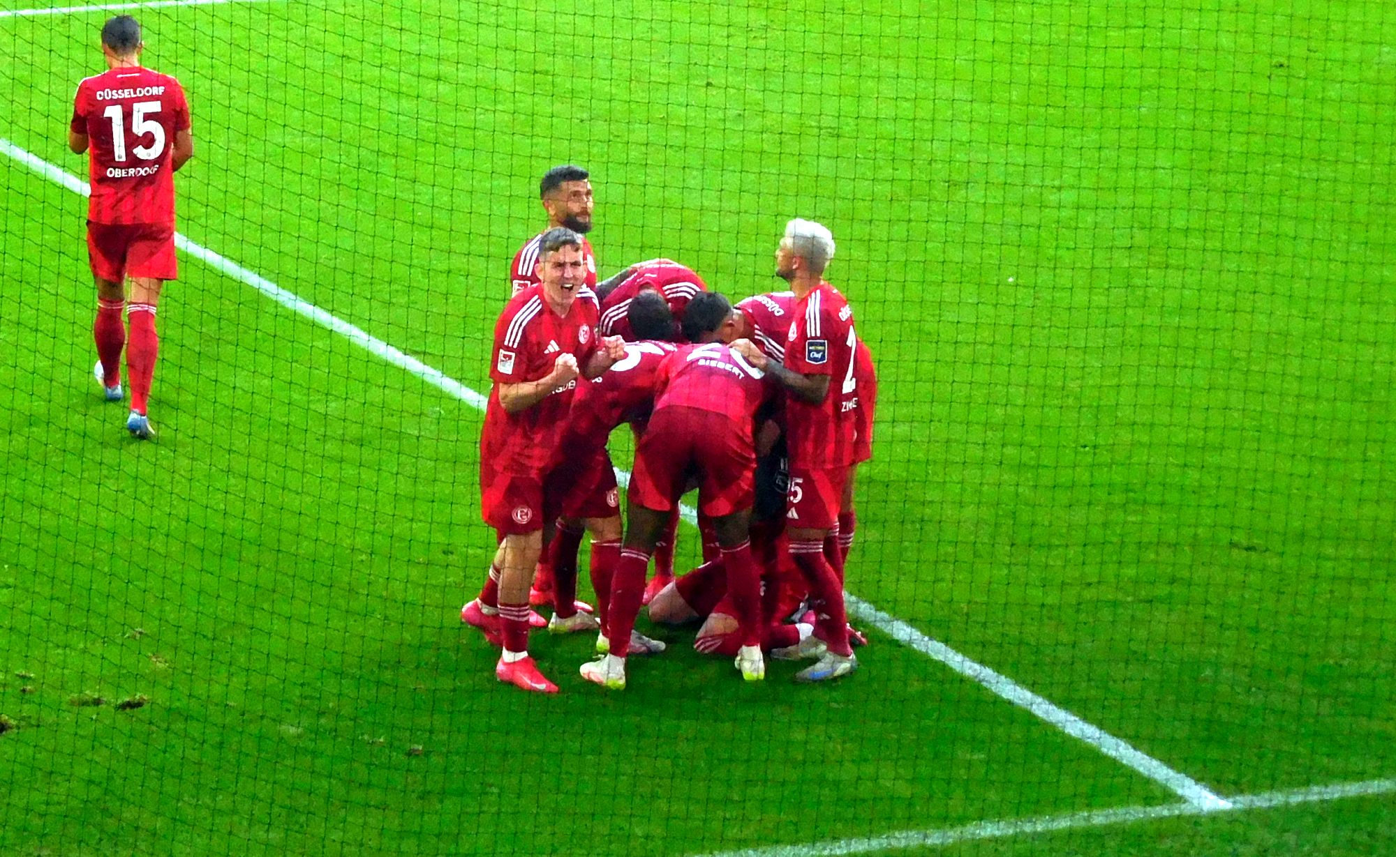 F95 vs Schalke: Große Freude nach dem 1:0 (Foto: FP)