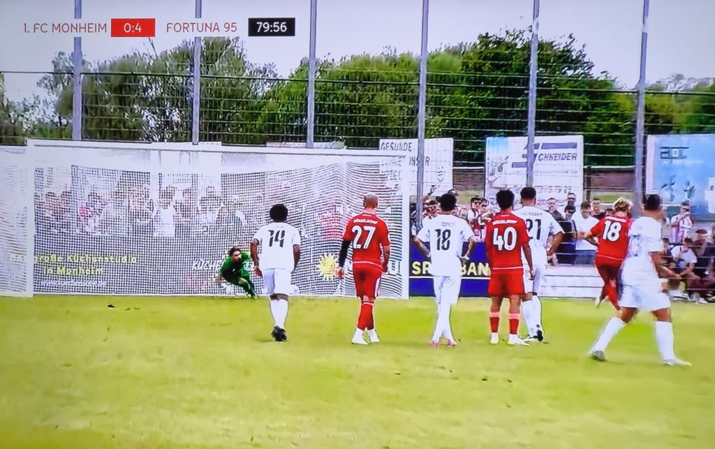 Monheim vs F95: Jona haut den Elfer rein (Screenshot: f95.tv)