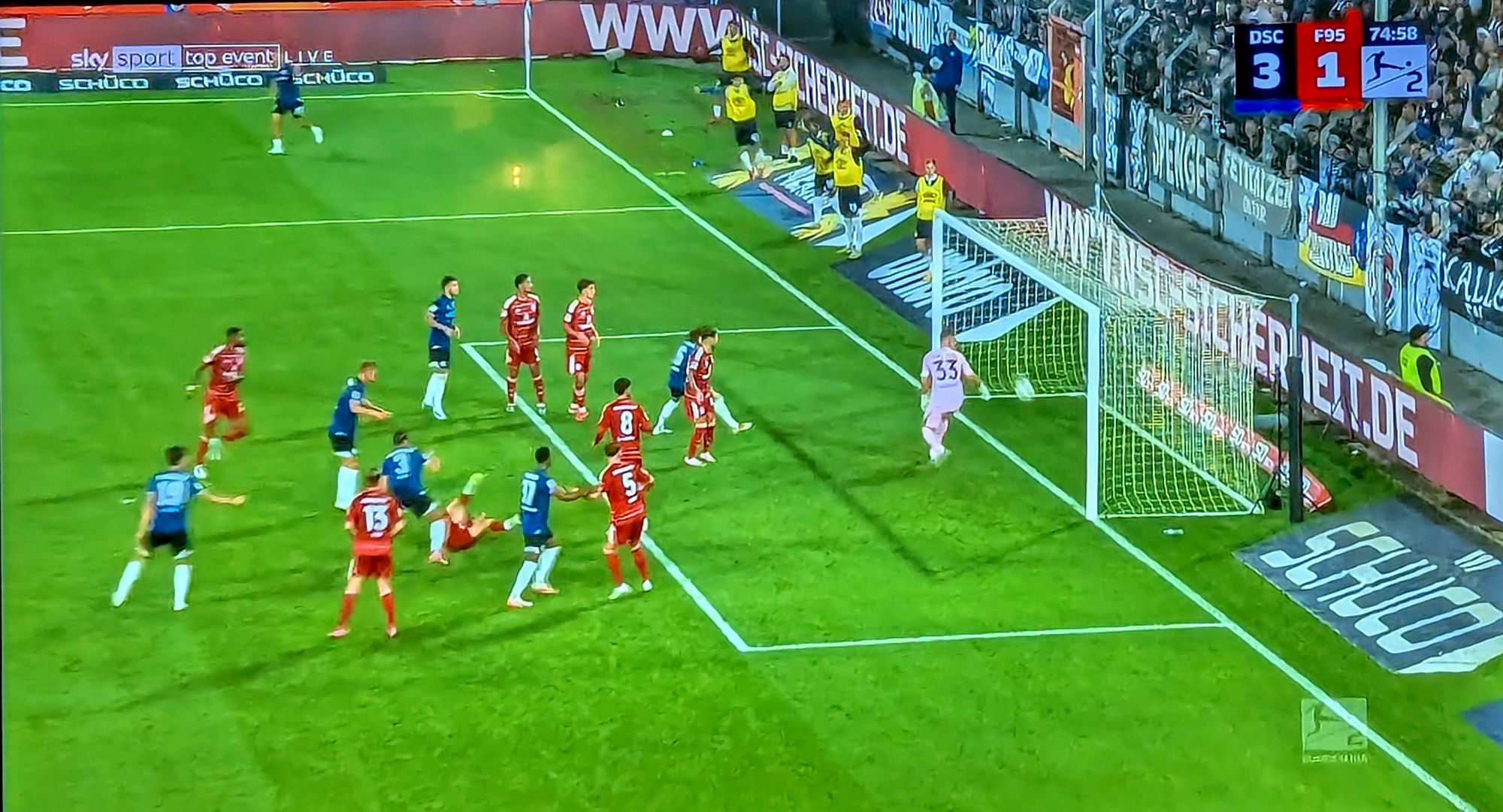 Bielefeld vs F95: Defensives Vollversagen zum 3:1 (Screenshot Sky)