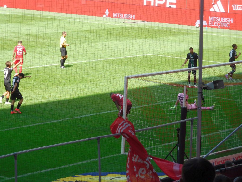 F95 vs Hannover: Kastenmeier am Boden nach dem 0:2 (Foto: FP)