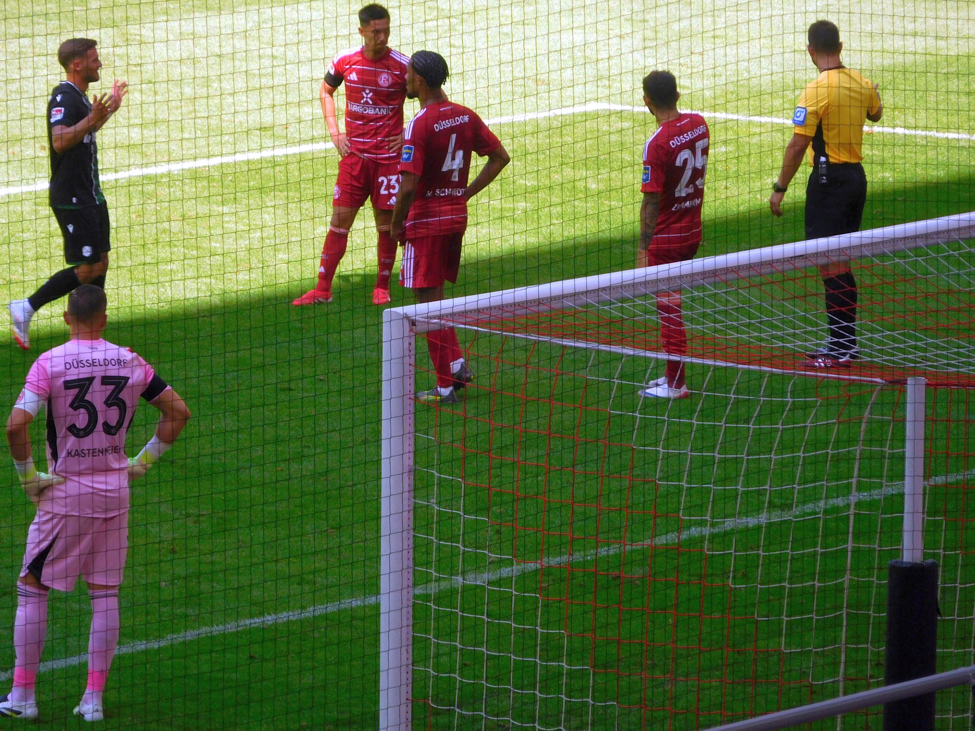 Fortuna vs Hannover: Fortunen vor dem Elfer: bedröppelt (Foto: FP)