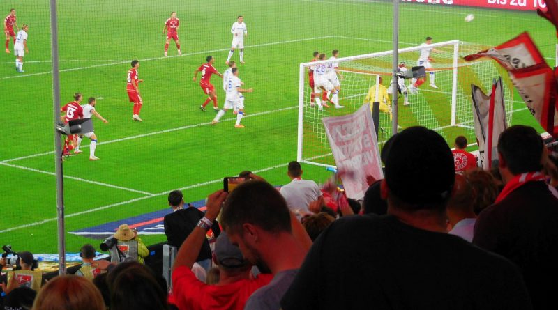 F95 vs KSC: Die Kopfballchance für Shinta (Foto: FP)
