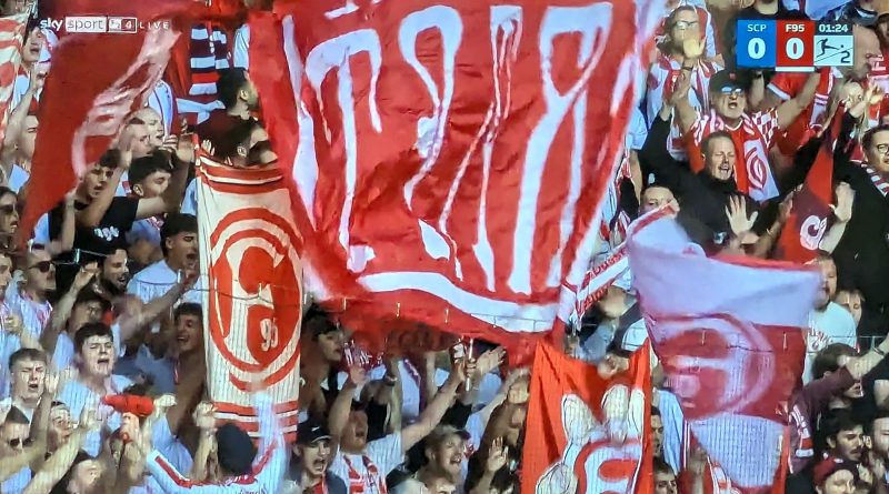 Paderborn vs F95: Prächtiger Auswärtsblock in der Möbelhalle (Screenshot Sky)