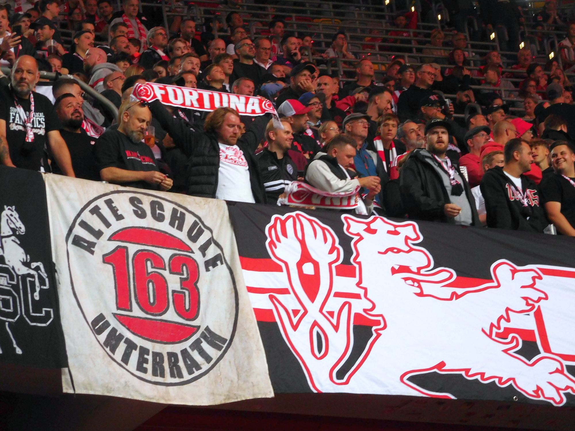 F95 vs Darmstadt: Trotzreaktion im Oberrang (Foto: FP)