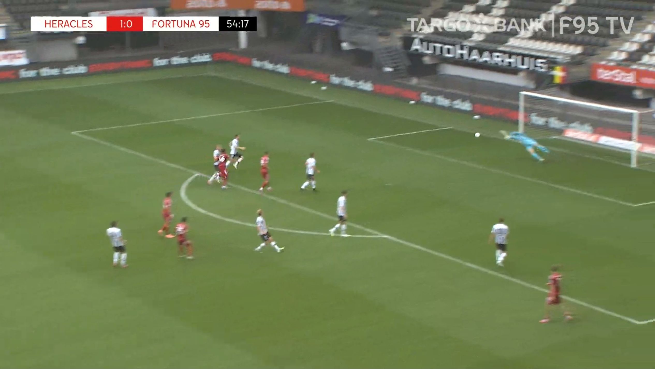 Almelo vs F95:  Zimbo bombt den Ball in die Bude (Screenshot F95.tv)