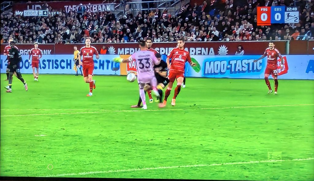 F95 vs BTSV: Ein echter Kastenmeier-Moment (Screenshot Sky)