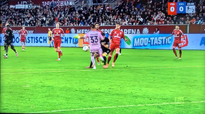 F95 vs BTSV: Ein echter Kastenmeier-Moment (Screenshot Sky)