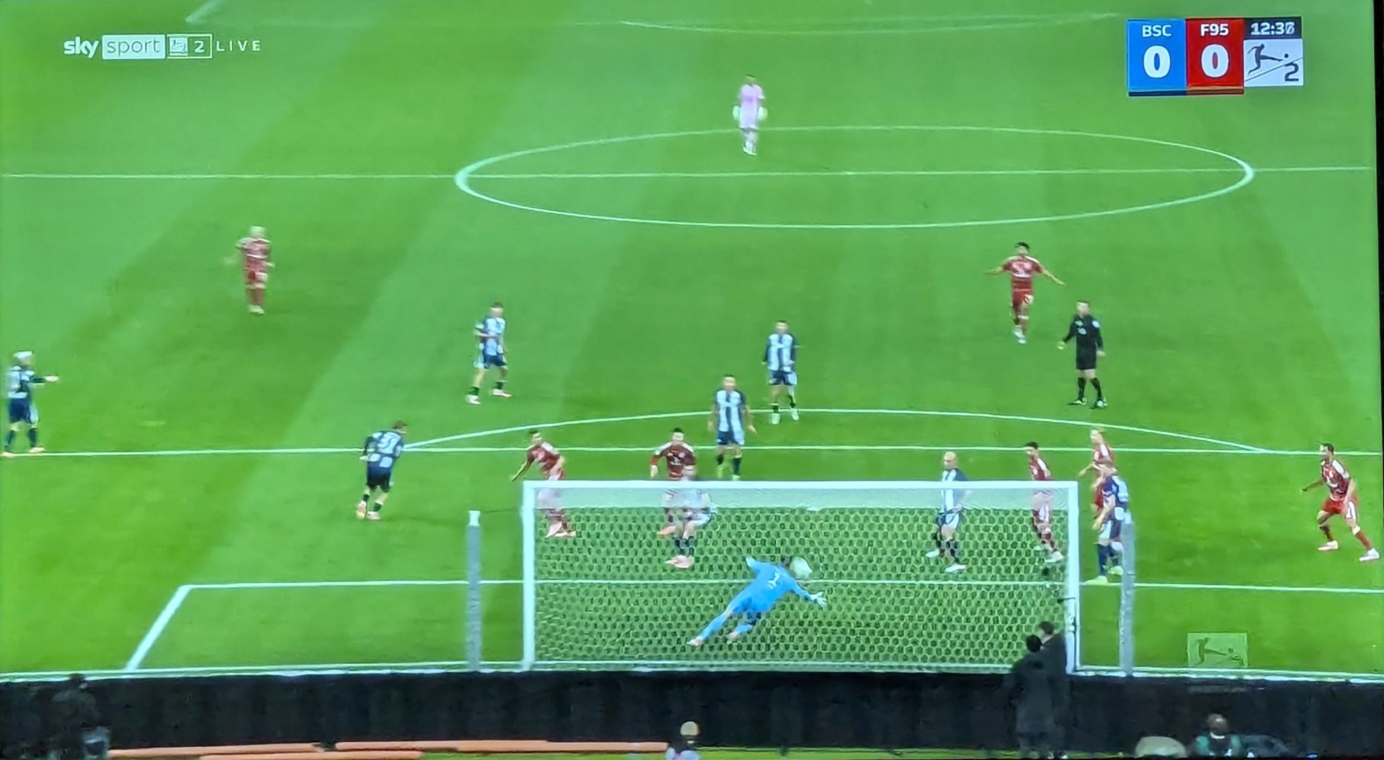 Hertha vs F95: Chance Nr. 2 für die Fortuna (Screenshot Sky)