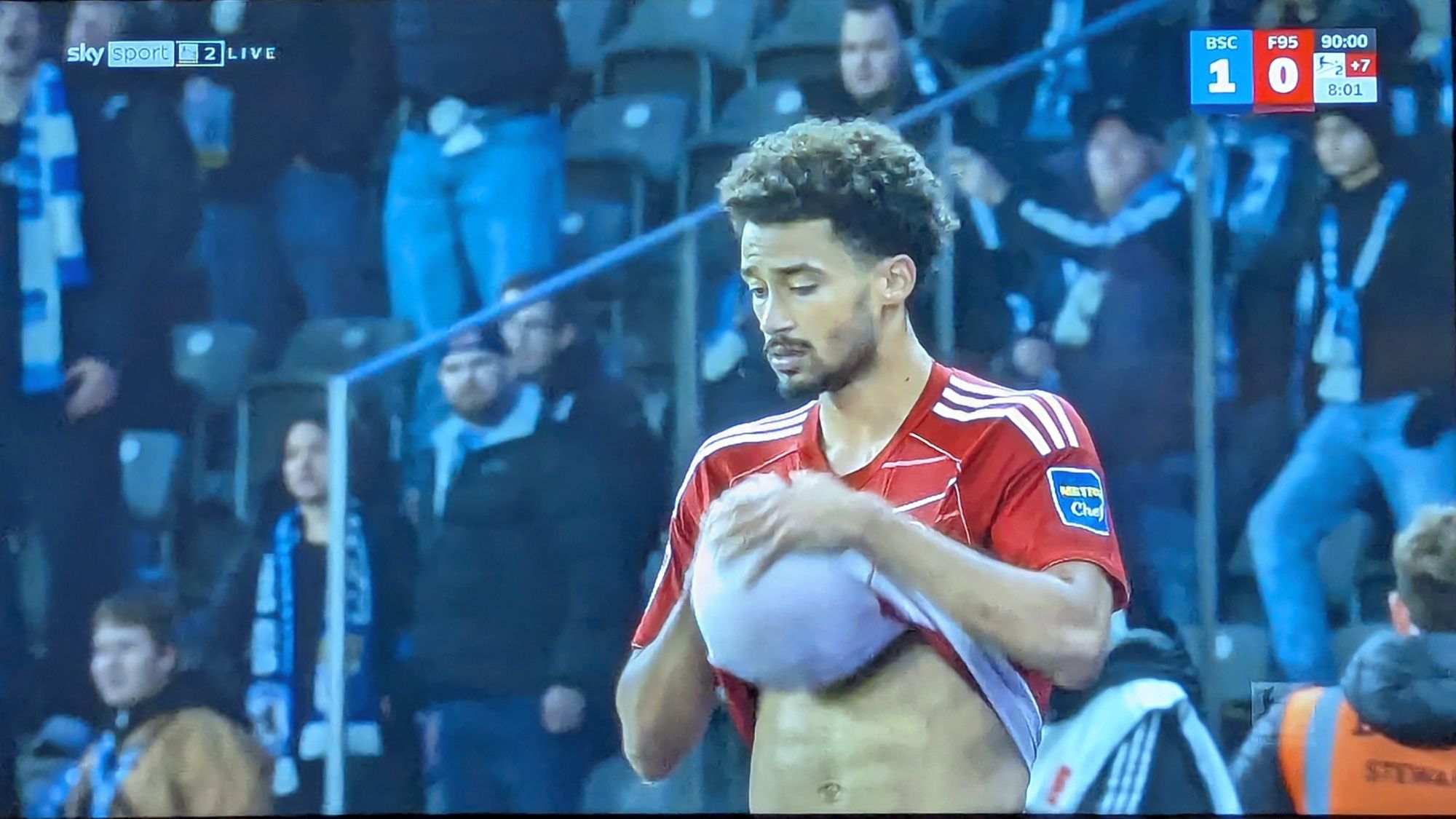Hertha vs F95: Emma macht den Katemann (Screenshot Sky)
