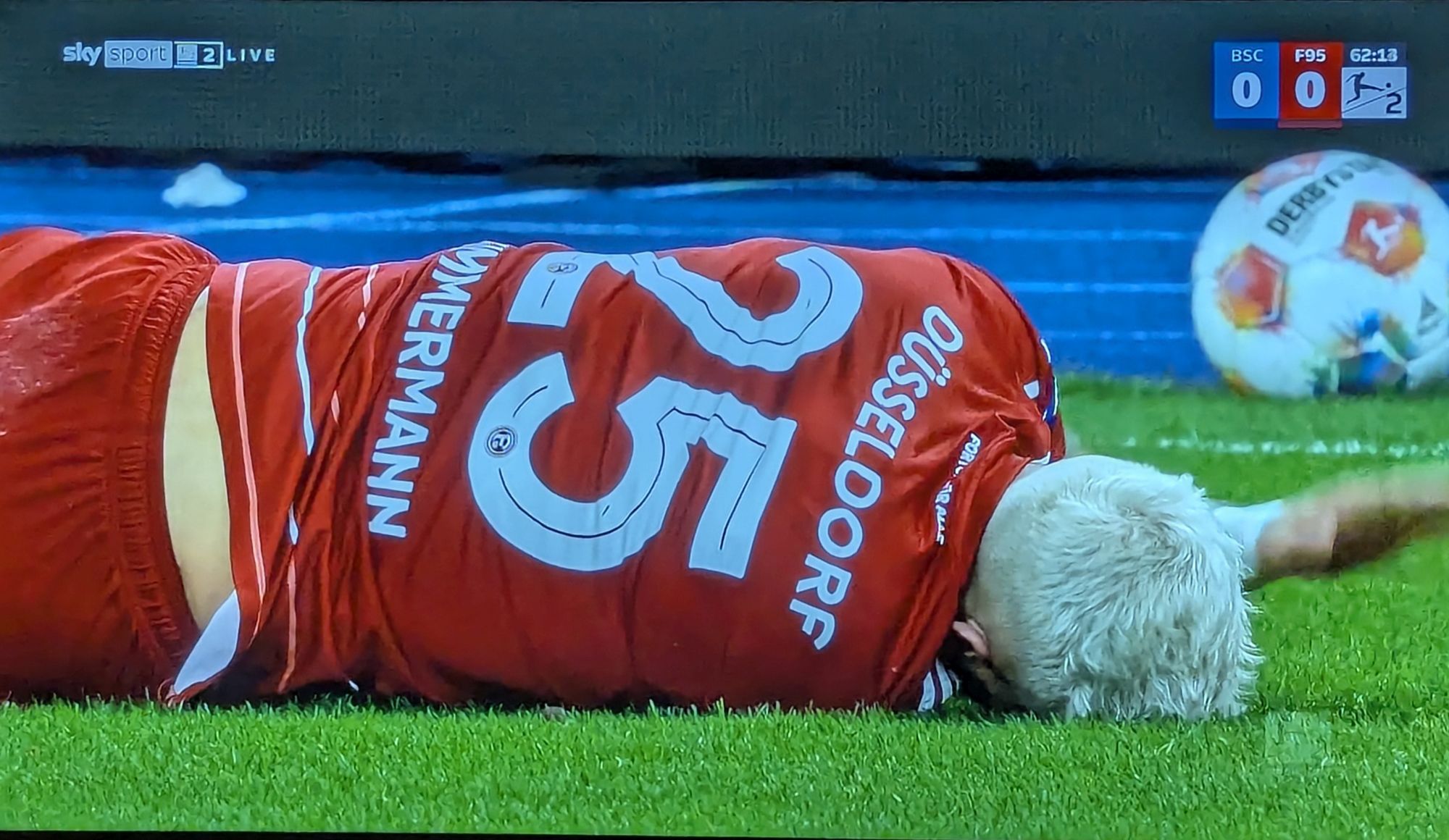 Hertha vs F95: Chance Zimbo geht k.o. (Screenshot Sky)