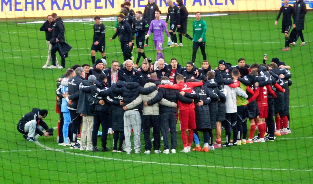 F95 vs Fürth: Sie halten zusammen (Foto: FP)