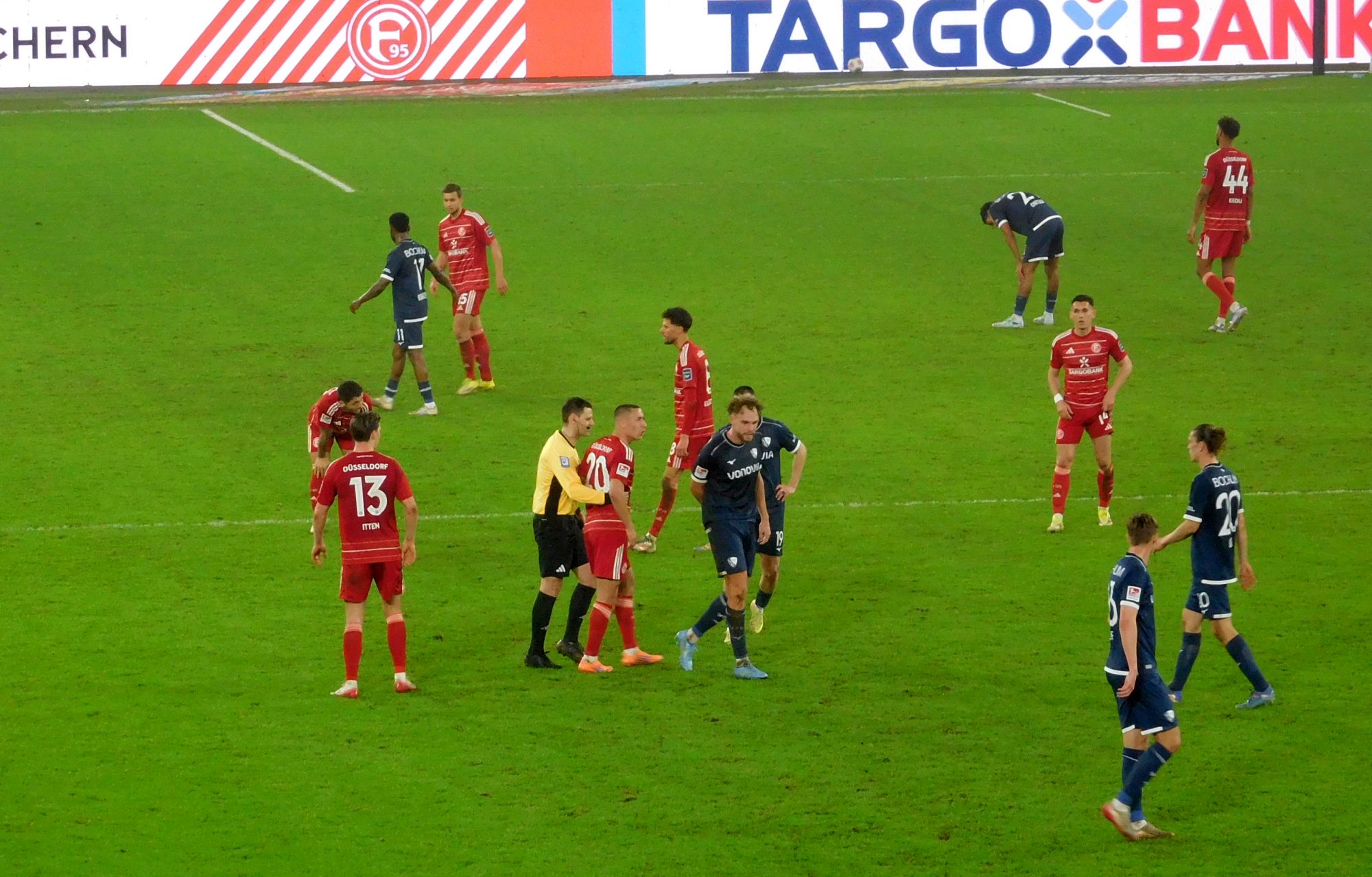 F95 vs Bochum: Ein bisschen Streit gab's auch (Foto: FP)