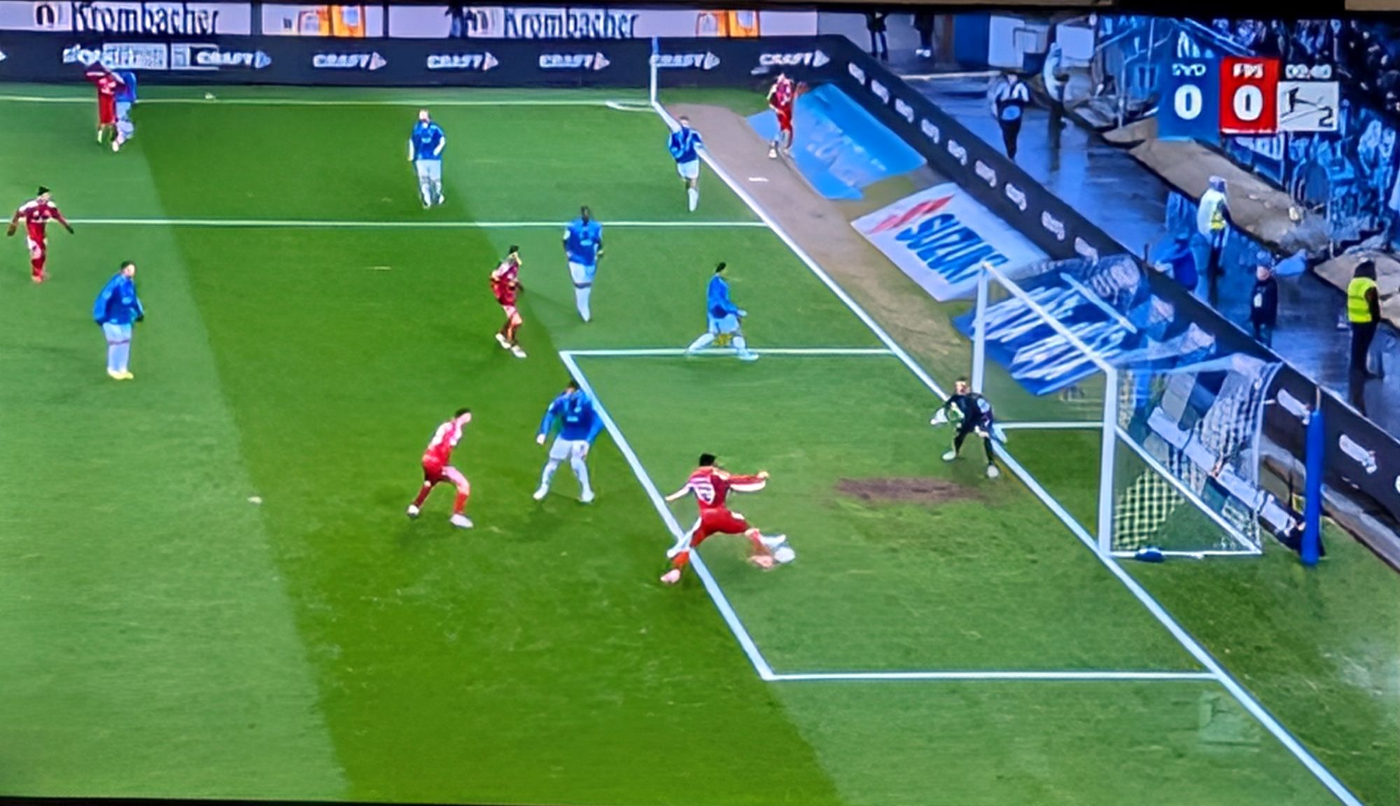 Darmstadt vs F95: Die erste Chance für uns  in der 3. Minute (Screenshot Sky)
