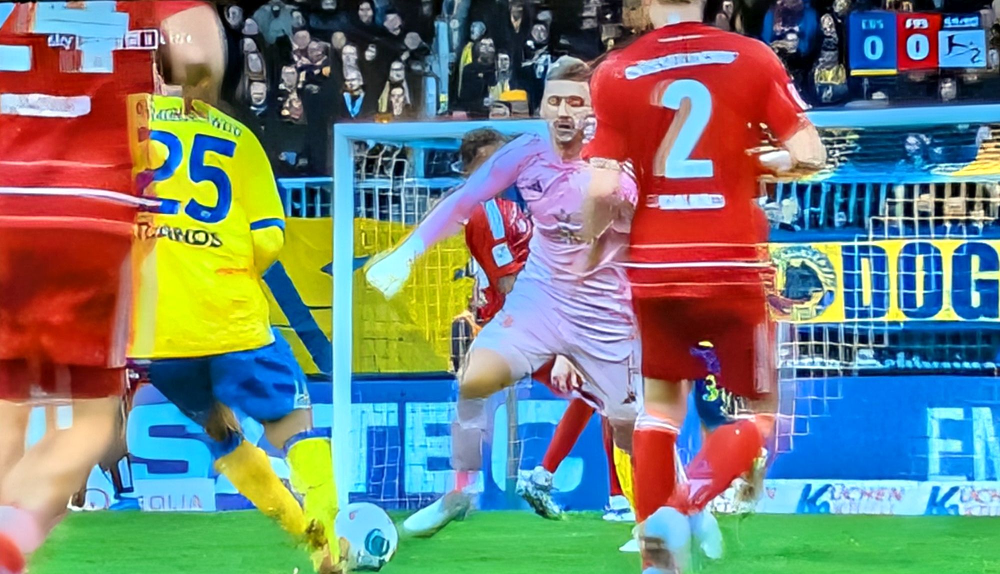 Braunschweig vs F95: Lotkas Kastenmeier-Moment (Screenshot Sky)
