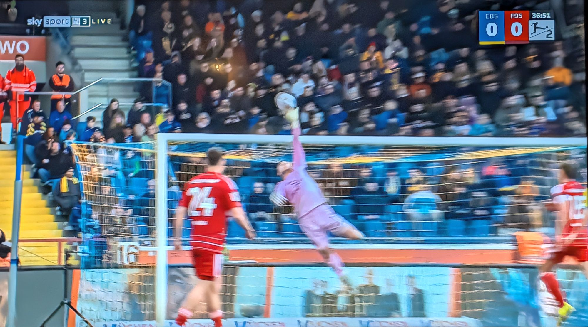 Braunschweig vs F95: Lotkas perfekte Parade (Screenshot Sky)