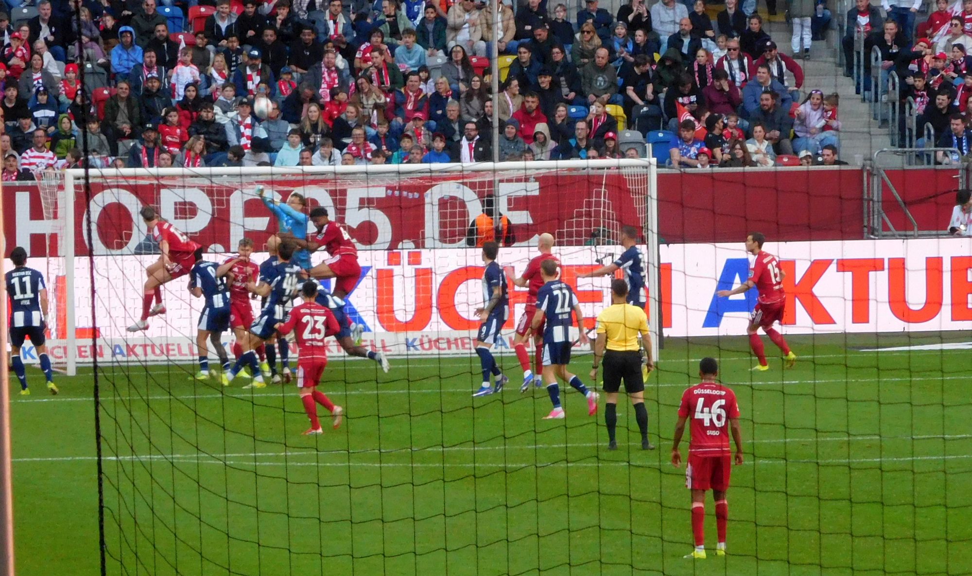 F95 vs Hertha: Gedränge vorm Hertha-Tor (Foto: FP)