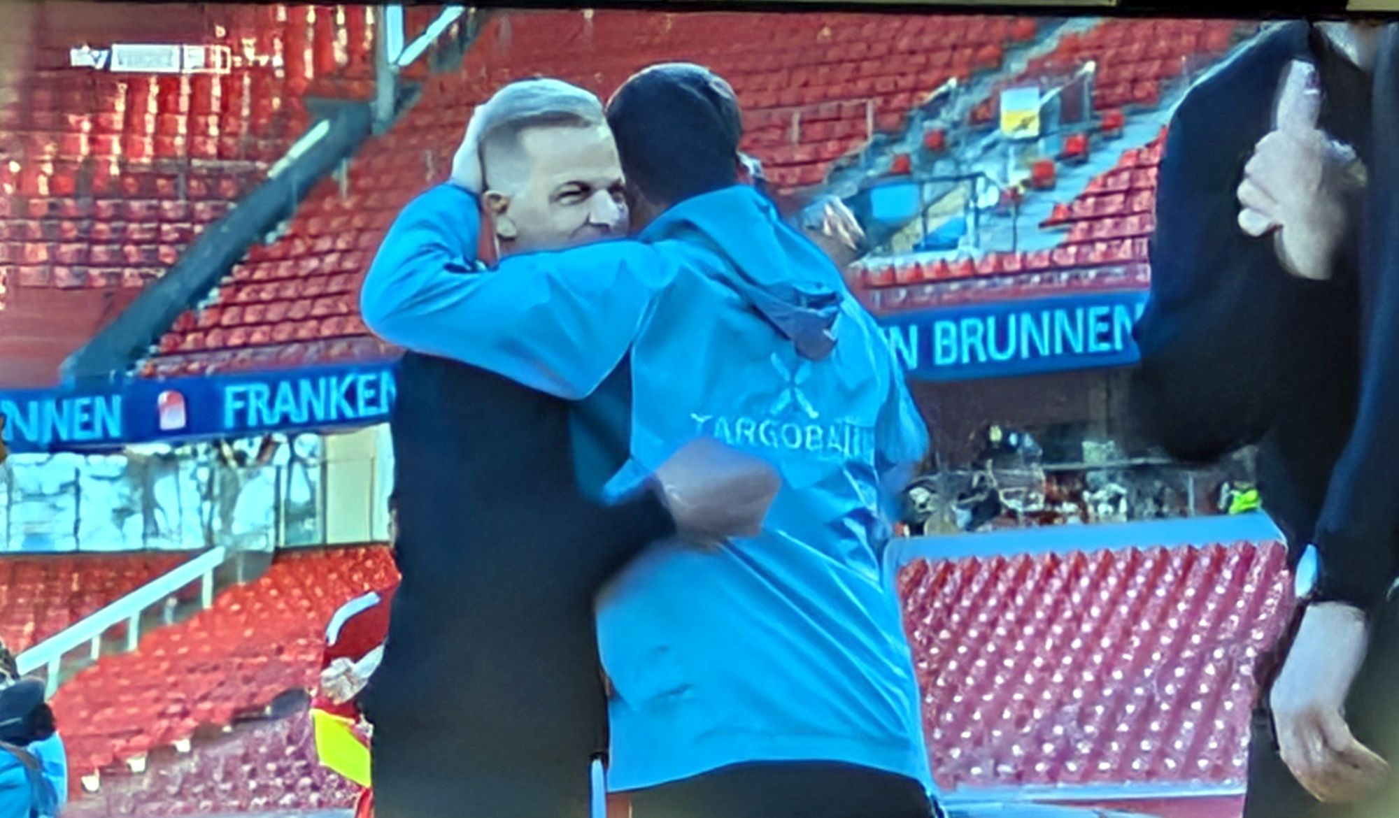 Nürnberg vs F95: Anfang freut sich (Screenshot Sky)