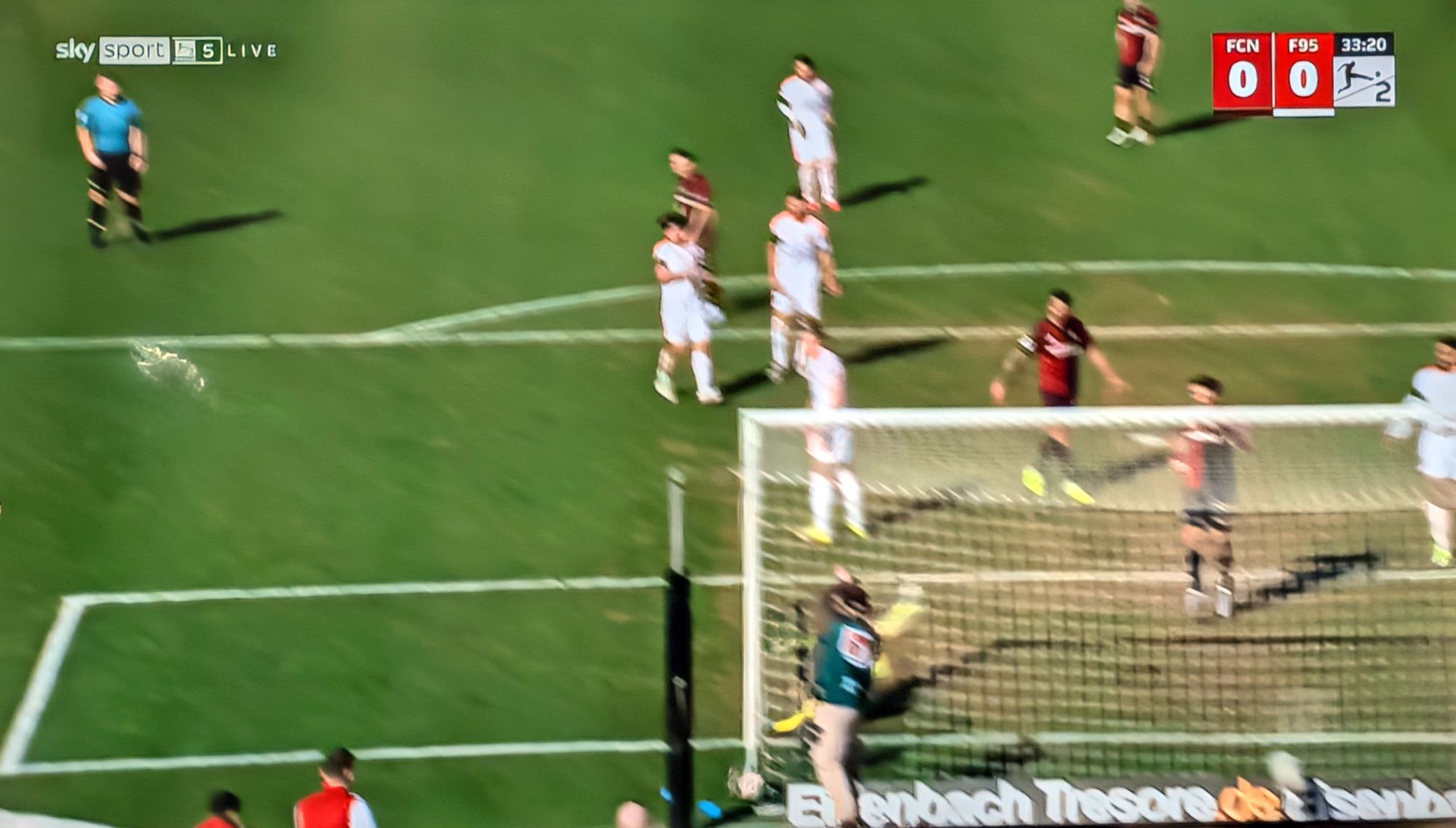 Nürnberg vs F95: Knapp vorbei ist auch daneben (Screenshot ARD)