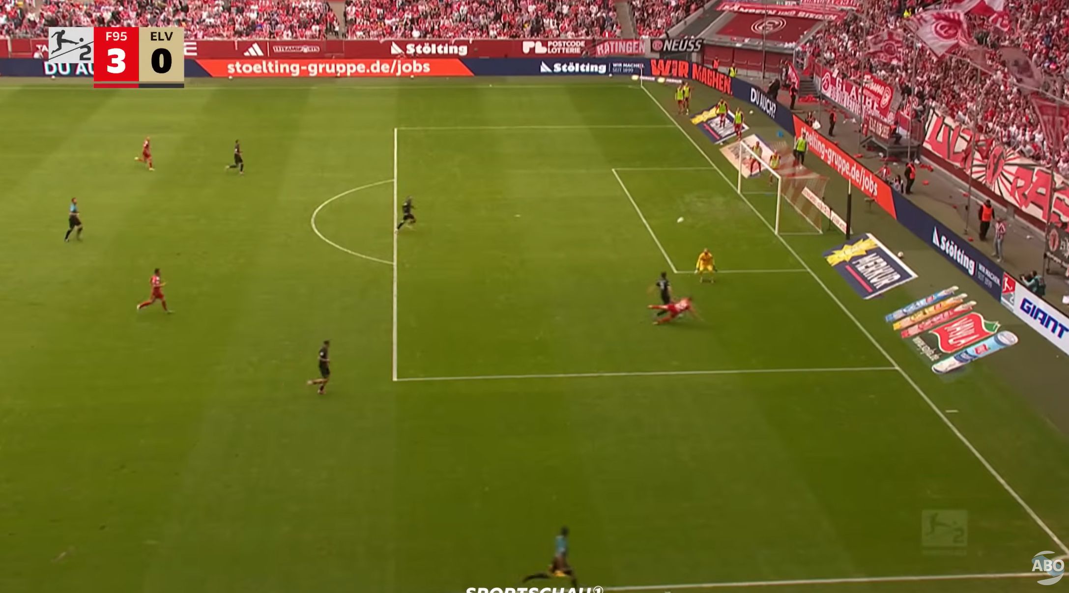 F95 vs Elversberg: Itten macht das 3:0 (Screenshot ARD)