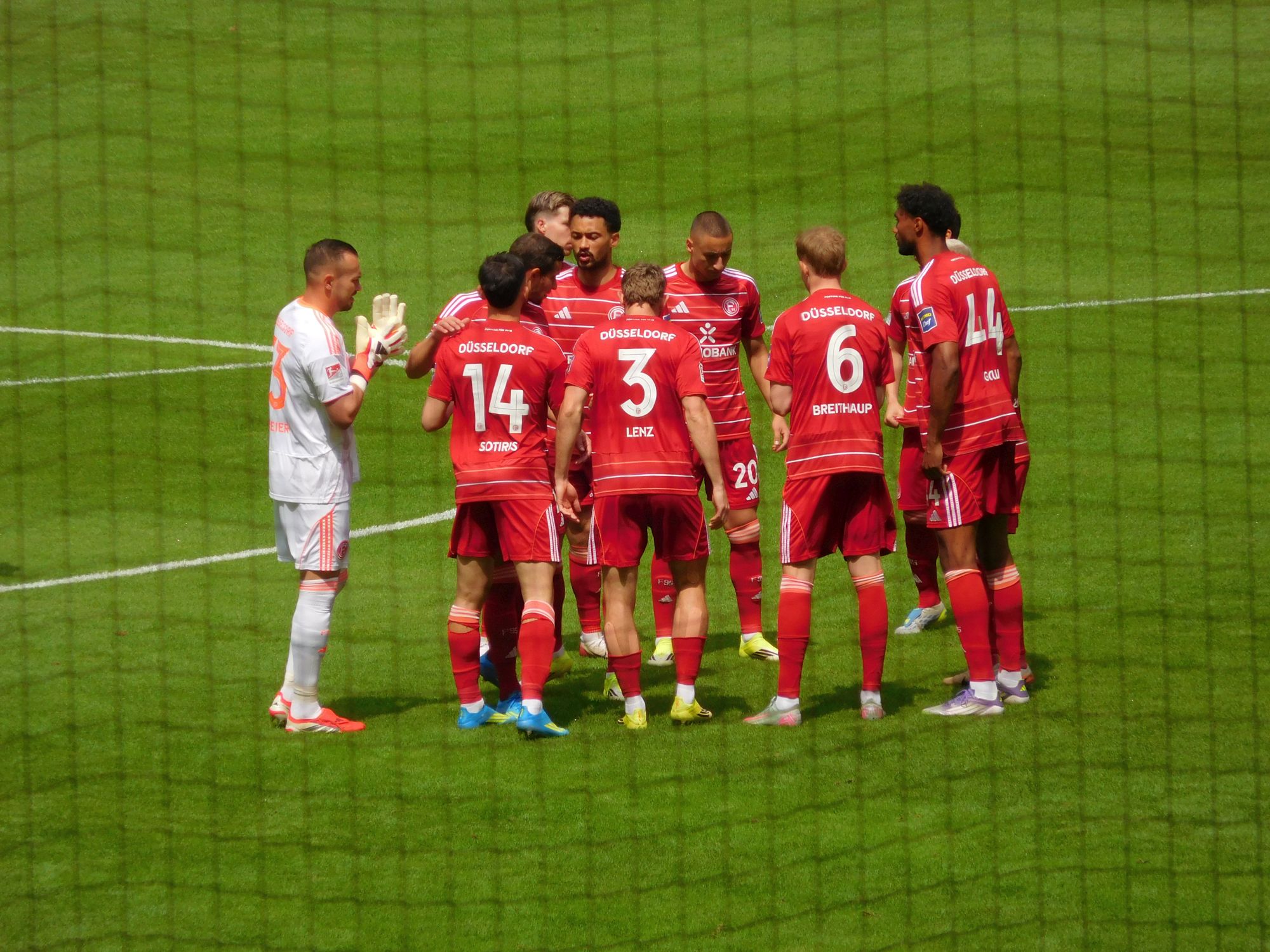 F95 vs Elversberg: Einschwören vor dem Anpfiff (Foto: FP)